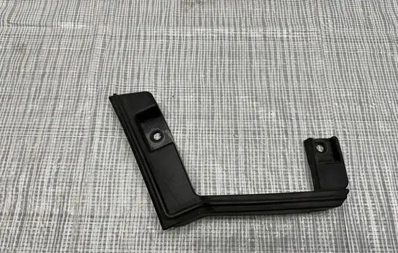 Alfa Romeo Giulia Wiper trim 50558486