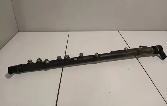 BMW 5 E60 E61 Fuel main line pipe 7788679 036808 0445216008