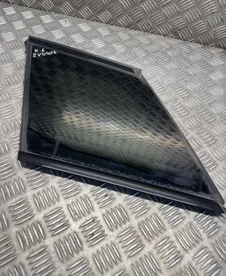 Land Rover Evoque I Rear side window 43R000073 E000090 DOT747M1240AS3