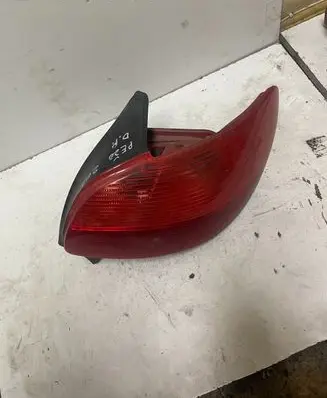 Peugeot 206 Rear/tail lights 2531D
