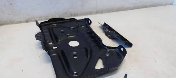 Mercedes-Benz E W212 Battery tray A2126200018 A2126280041 2126200018
