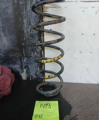 Volkswagen Golf IV Front coil spring