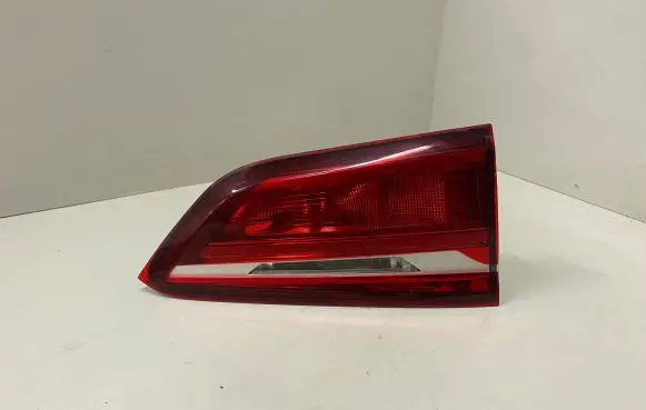 BMW X1 F48 F49 Tailgate rear/tail lights F03579500F 7350695 18042016