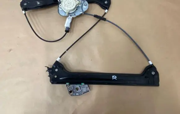 BMW Z4 E85 E86 Front door window regulator with motor 7198412S 7198910E