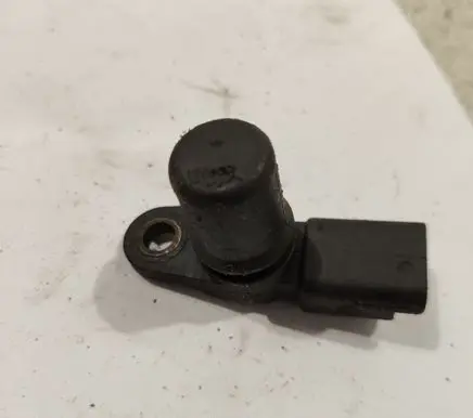 Renault Megane II Camshaft position sensor 8200033686