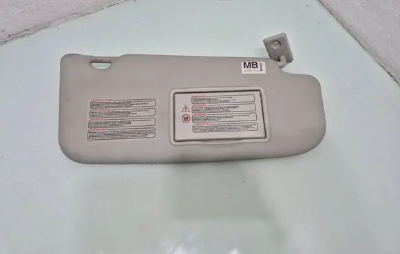 Nissan Qashqai+2 Sun visor 
