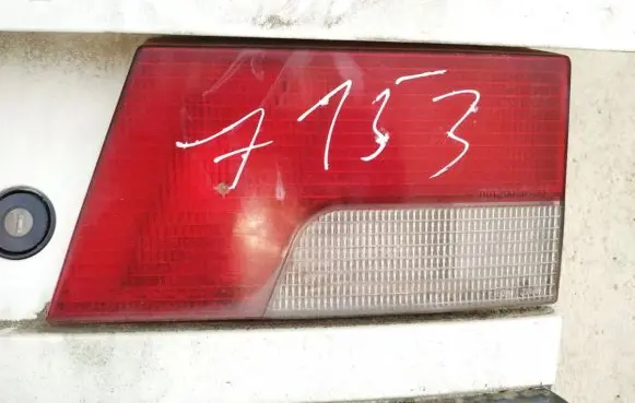 Peugeot 405 Tailgate rear/tail lights