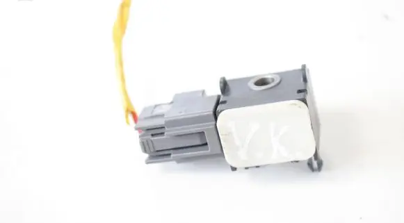 Hyundai Santa Fe Airbag deployment crash/impact sensor 959202B000