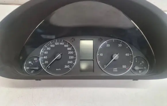 Mercedes-Benz C W203 Speedometer (instrument cluster) A2035405148 110080327004