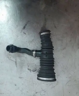 Ford C-MAX I Air intake hose/pipe