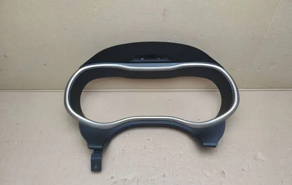 Jeep Cherokee Dashboard trim 2447848-LS5