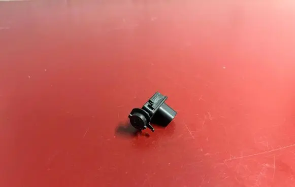 BMW X3 G01 AUC sensor 6833647 64116833647