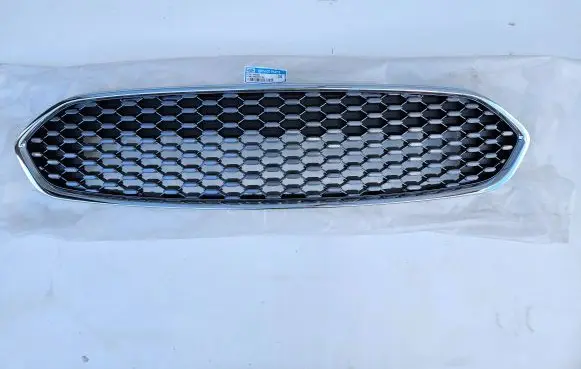 Ford Ka Front bumper upper radiator grill J7BB-7081-A J7BB-7081-D