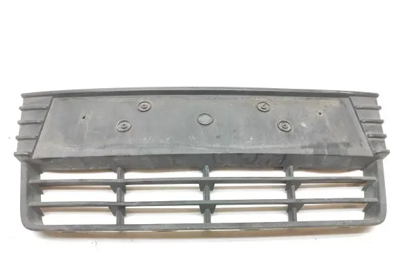 Ford Focus Front bumper lower grill BM5117K945A