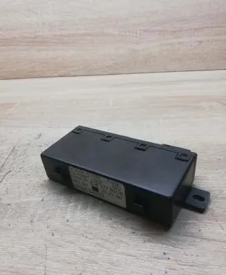BMW 5 E39 Door control unit/module 8377601 689667
