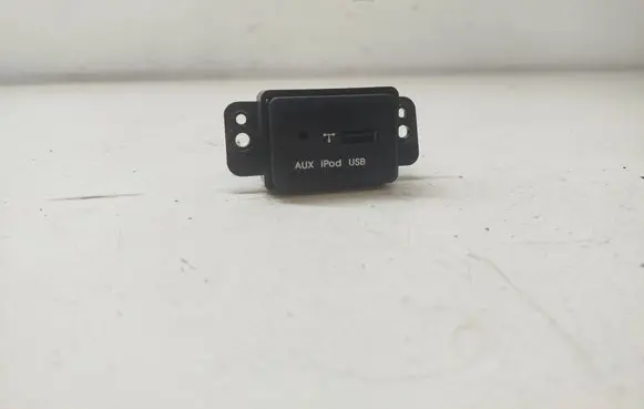 KIA Sorento USB socket connector 961202P000