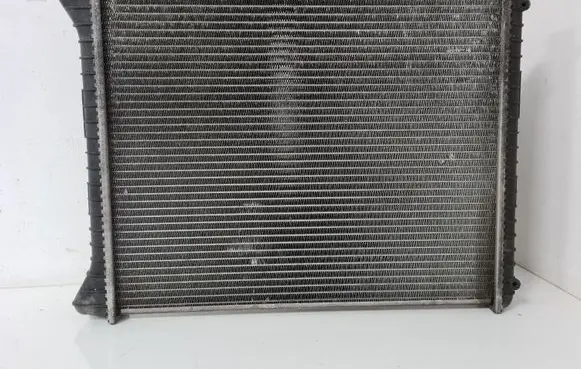 Audi A2 Coolant radiator 8Z0121251D
