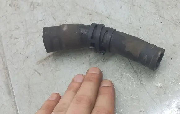 Volkswagen PASSAT B7 USA Engine coolant pipe/hose 1K0122058AC