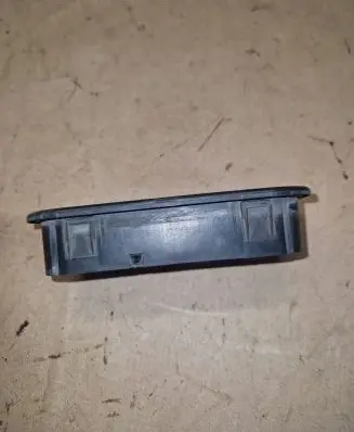 Mercedes-Benz Sprinter W906 Quarter panel pressure vent A9018300042