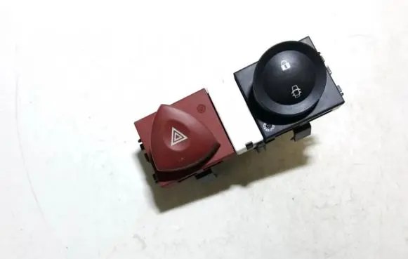 Renault Megane II Hazard light switch 8200095493 8200109723