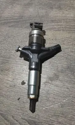 Subaru Outback Fuel injector 16613AA030