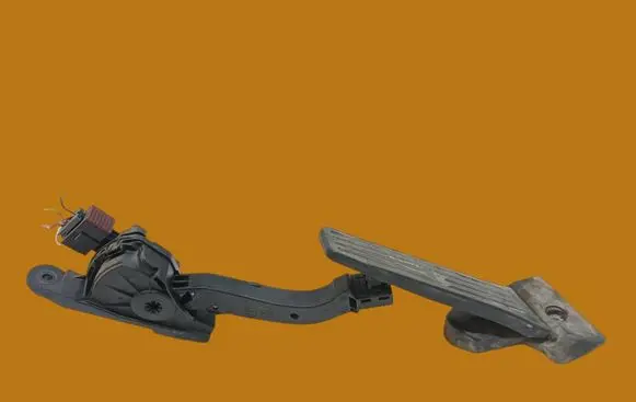 Hyundai i30 Accelerator throttle pedal 327003