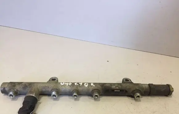 Volvo S40, V40 Fuel main line pipe 7700114017 0445214024 041927