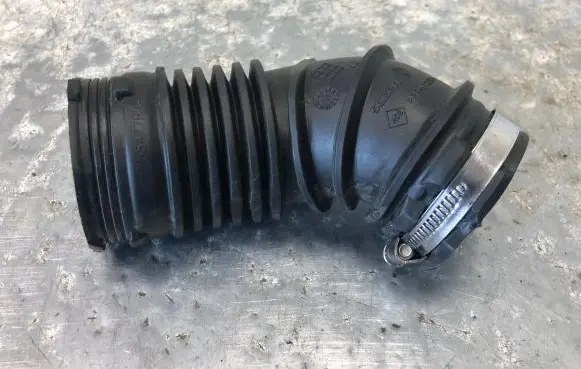Dacia Dokker Air intake hose/pipe 165758477R