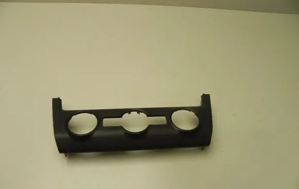 Skoda Octavia Mk3 (5E) Radio/GPS head unit trim 5E0863152B I4406