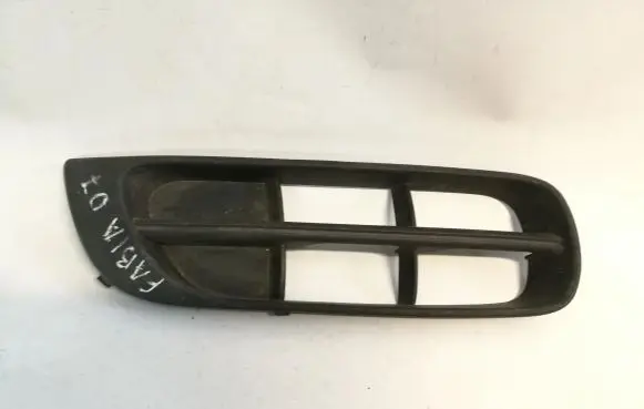 Skoda Fabia Mk1 (6Y) Front grill 5J0807368