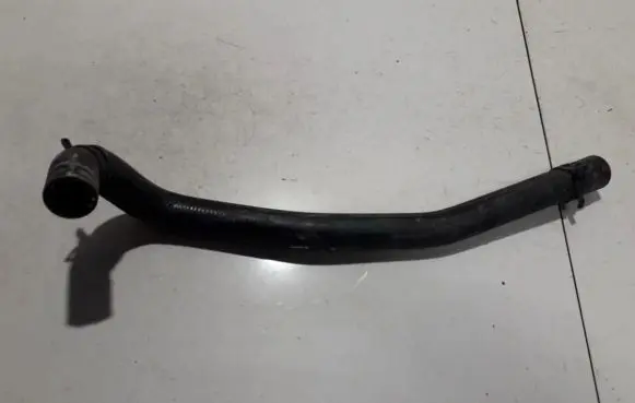 Mercedes-Benz C AMG W204 Engine coolant pipe/hose a2048302296