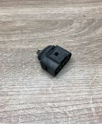 Volkswagen Touareg I Plug wire 1J0973724