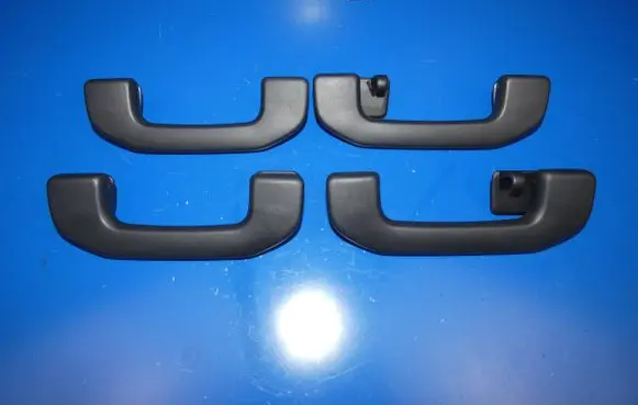 Mercedes-Benz A W176 A set of handles for the ceiling 