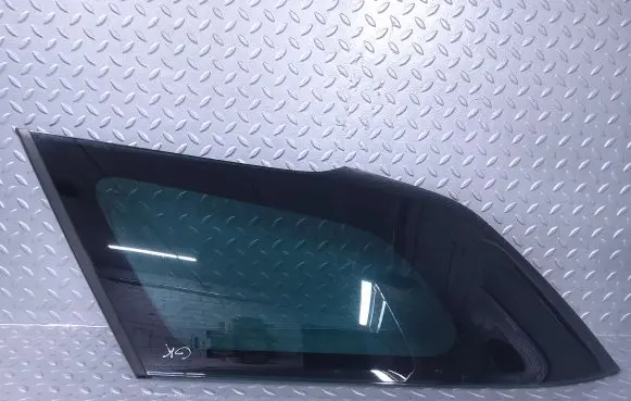 Citroen DS5 Rear side window 9687431280 43R002212