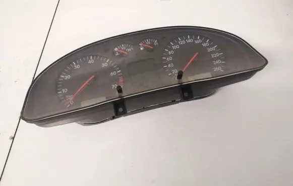 Volkswagen PASSAT B5 Speedometer (instrument cluster) 3b0919881f 110.008.794