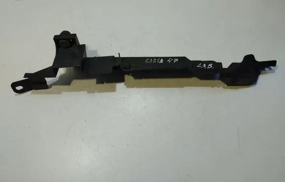 Opel Corsa D Front splash guards bracket 13225496 13223758
