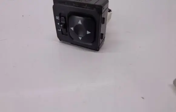 Mitsubishi Lancer VIII Wing mirror switch 183570