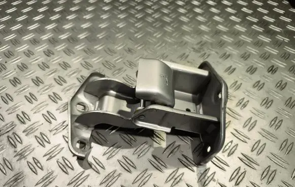 Renault Trafic III (X82) Loading door lower hinge 93867626