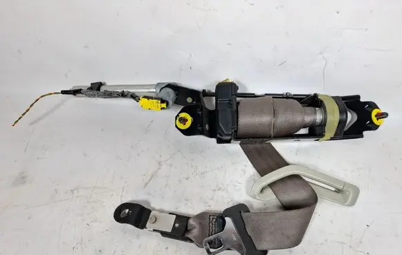 Volvo S80 Front seatbelt 9476732