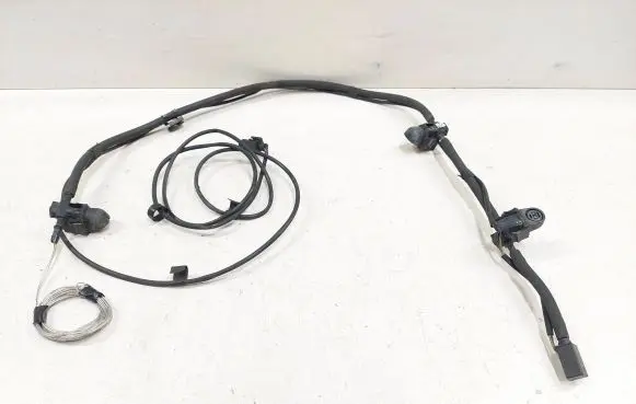 Mercedes-Benz C W204 Windshield washer spray nozzle R3G763 250809 3U204