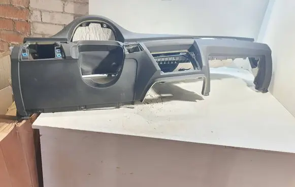 BMW 3 E90 E91 Dashboard 9202835 09B232RB0306C