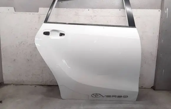 Toyota Verso Rear door