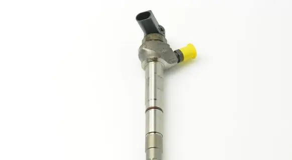 Audi A4 S4 B8 8K Fuel injector 04L130277AE