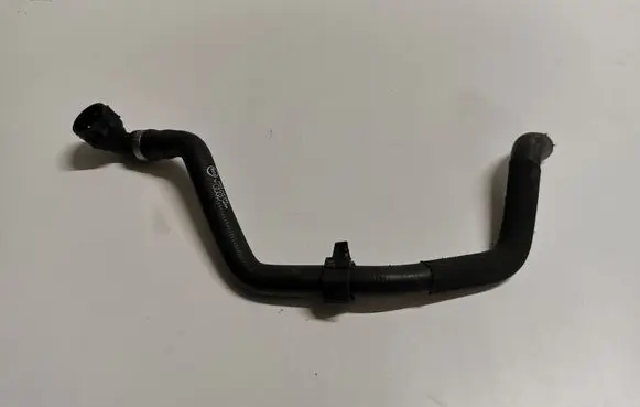 Audi Q5 SQ5 Engine coolant pipe/hose 8R0819332F