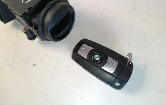 BMW 5 E60 E61 Ignition lock 6954722