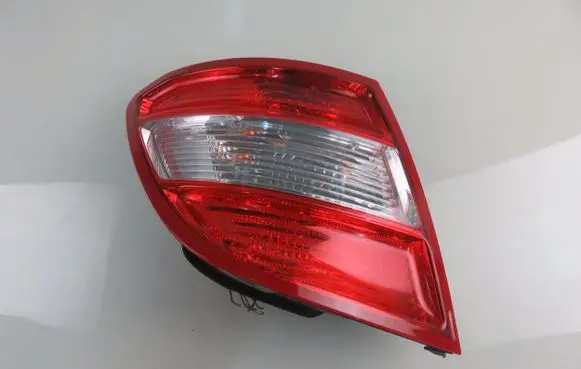 Mercedes-Benz C W204 Rear/tail lights 2048203564