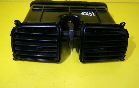 Mitsubishi Space Star Dash center air vent grill MR456712