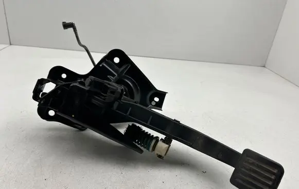 Ford Galaxy Clutch pedal 6G927B633NH 6A64803 ZL60M2X6