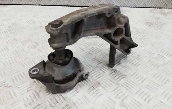 Opel Meriva B Gearbox mounting bracket 24459819 2581