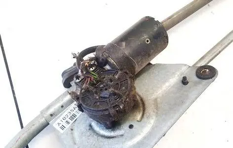 Citroen Xsara Picasso Wiper motor 0390241381